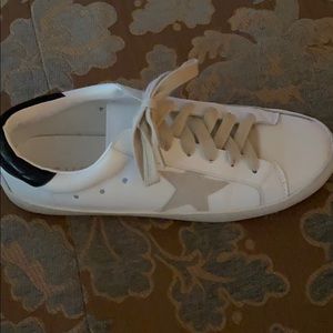 Shein sneaker white with tan star